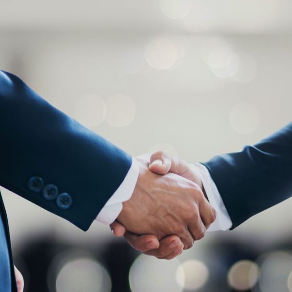 Spannende Neuigkeiten: Qnit wird Partner von Testkube um Kubernetes-natives Testen zu stärken